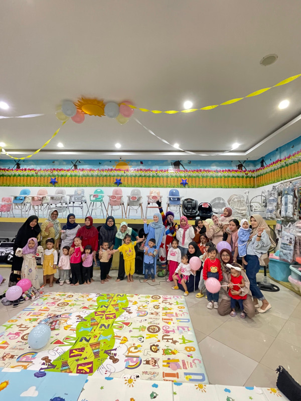 Badut spesial anniversary